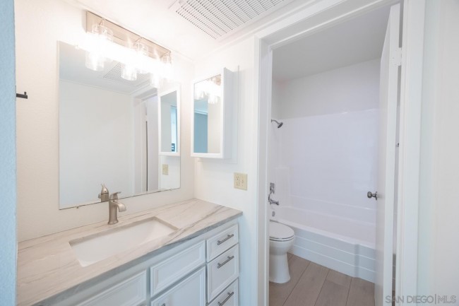 260002095-408f30f9-9674-453f-a9a5-7f395621ee4a