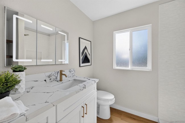 260005796-a4878cb2-418c-4ced-8895-aa3ca8c5e93c